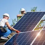 Fotovoltaico in espansione: la transizione energetica passa dall'efficientamento delle case